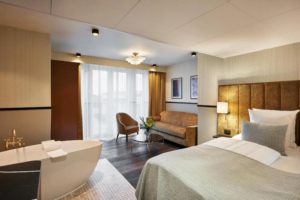 Image of WIDE Hotel